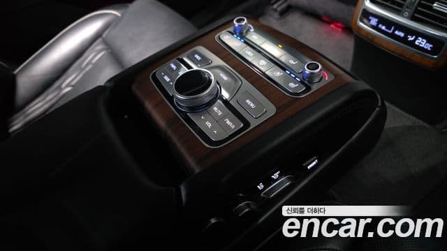 Kia The K9 2018 — Photo 3/38