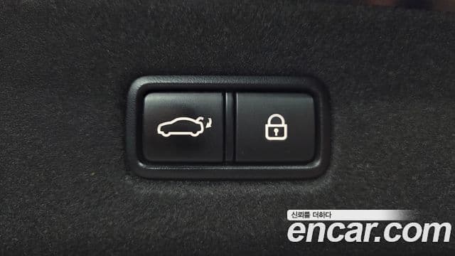 Kia The K9 2018 — Photo 15/38
