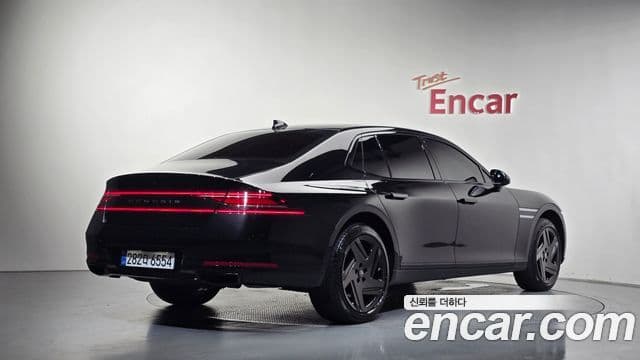 Genesis G90 2025 — Photo 17/40