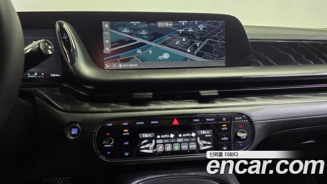 Genesis G90 2025 — Photo 38/40