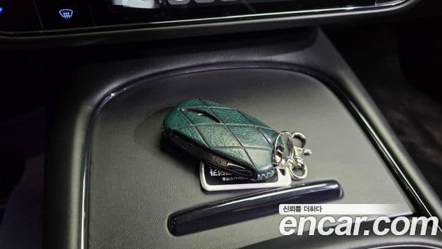 Genesis G90 2025 — Photo 9/40