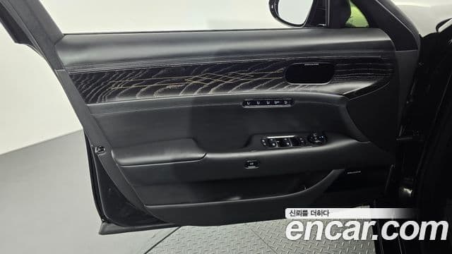 Genesis G90 2025 — Photo 10/40