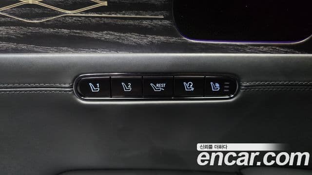 Genesis G90 2025 — Photo 40/40