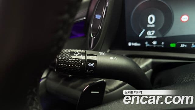 Genesis G90 2025 — Photo 39/40