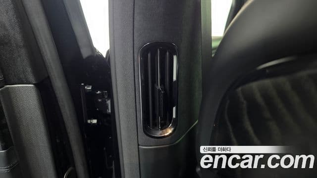 Genesis G90 2025 — Photo 20/40