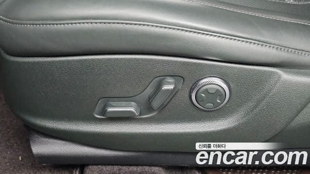 Genesis GV80 2022 — Photo 12/35
