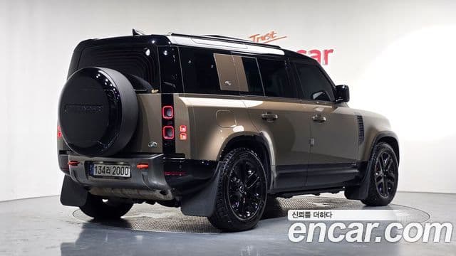 Land Rover Defender 2023 — Şəkil 11/33
