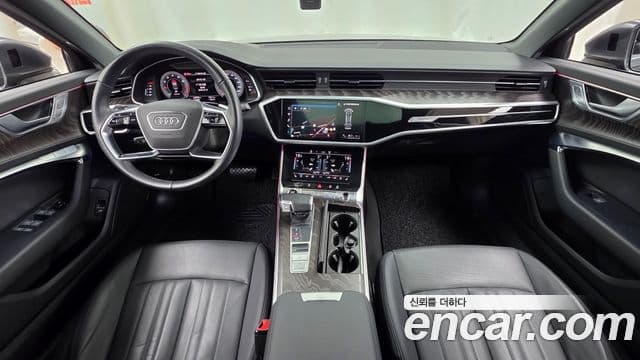 Audi A6 2022 — ფოტო 26/32