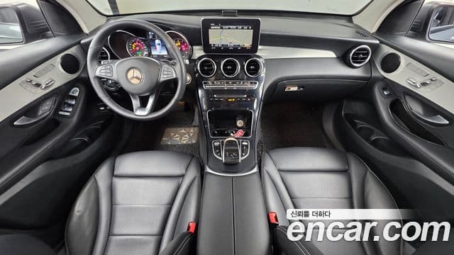 Mercedes-Benz GLC-Class 2019 — Photo 1/33