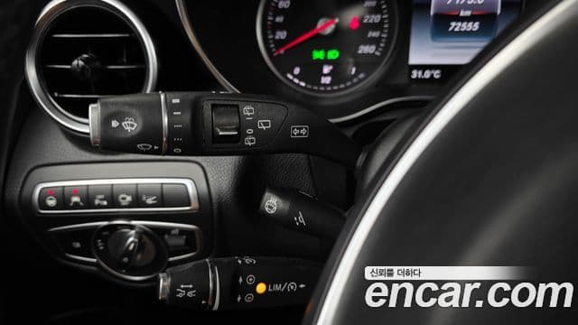 Mercedes-Benz GLC-Class 2019 — Photo 13/33