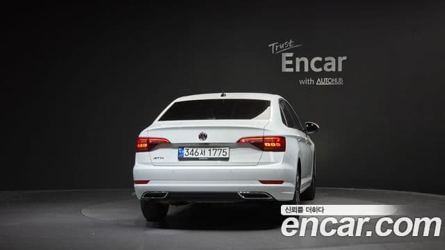 Volkswagen Jetta 2021 — Photo 28/31