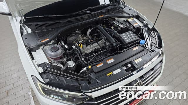 Volkswagen Jetta 2021 — Photo 4/31