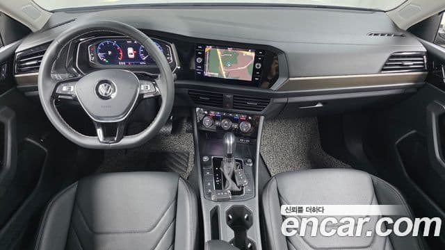 Volkswagen Jetta 2021 — Photo 18/31