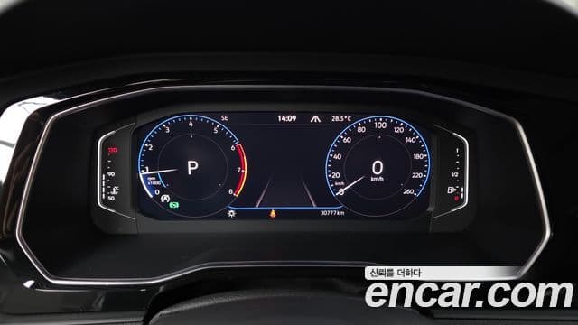 Volkswagen Jetta 2021 — Photo 8/31