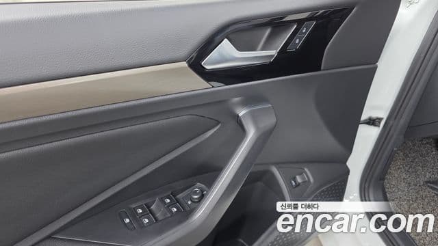 Volkswagen Jetta 2021 — Photo 22/31