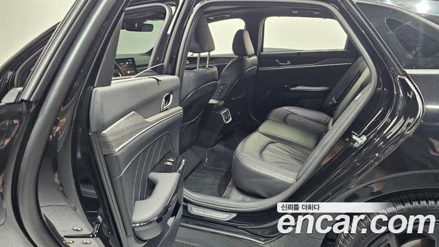 Kia K5 2024 — Şəkil 12/32