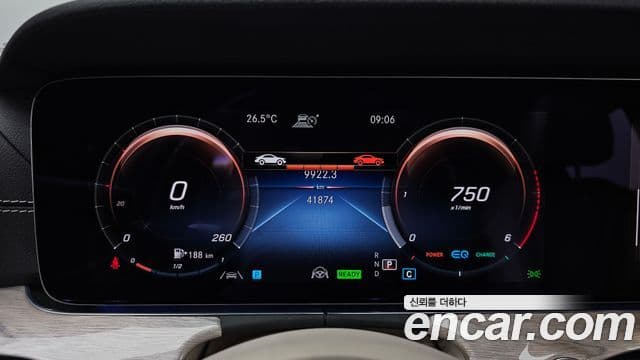 Mercedes-Benz CLS-Class 2023 — Photo 20/34