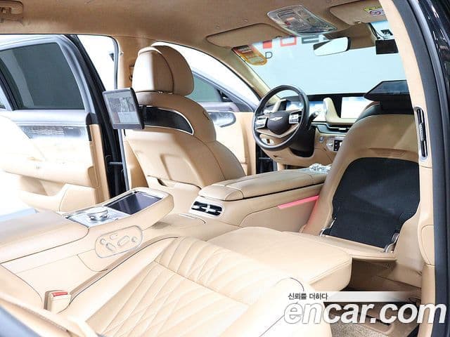 Genesis G90 2022 — Photo 6/20