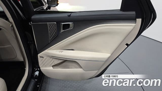 Kia K8 2025 — Photo 20/33