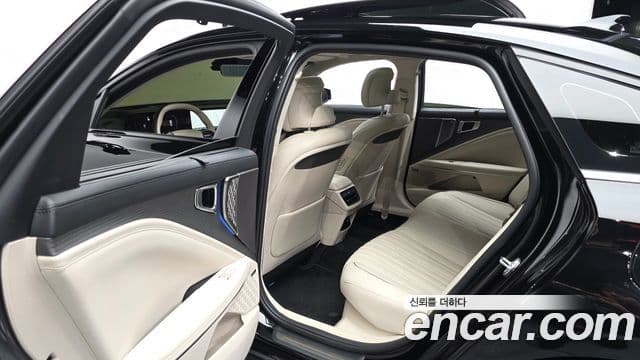 Kia K8 2025 — Photo 21/33