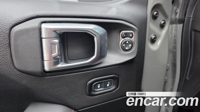 Jeep Gladiator 2023 — Photo 18/20