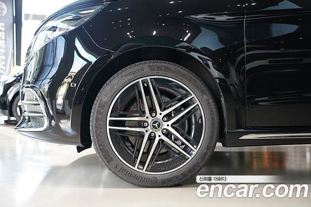 Mercedes-Benz V-Class 2025 — Фото 4/15
