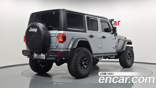 Jeep Wrangler 2022 — Photo 8/20