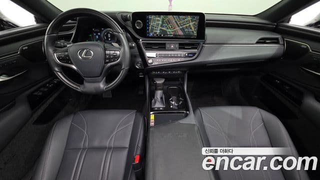 Lexus ES300h 2025 — Photo 6/20