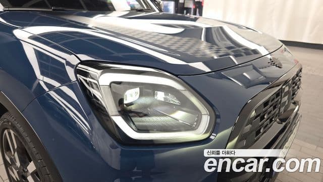 Mini Cooper S Countryman 2025 — Şəkil 30/33