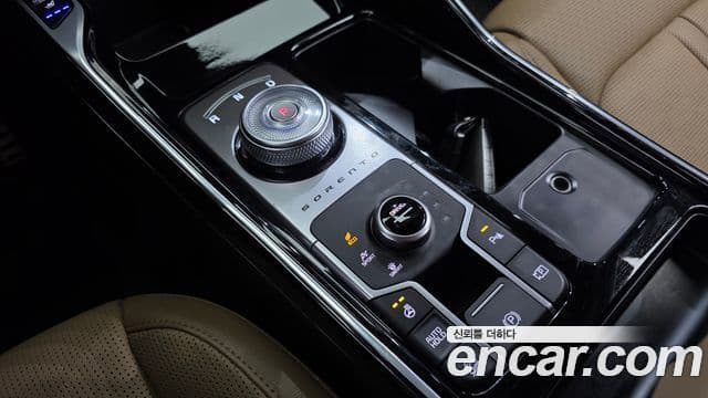 Kia Sorento 2024 — Фото 9/20