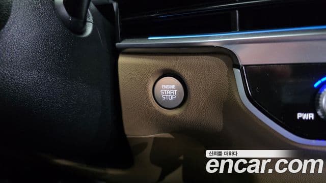 Kia Sorento 2024 — Фото 18/20