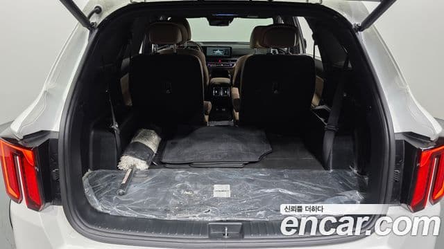 Kia Sorento 2024 — Şəkil 32/37