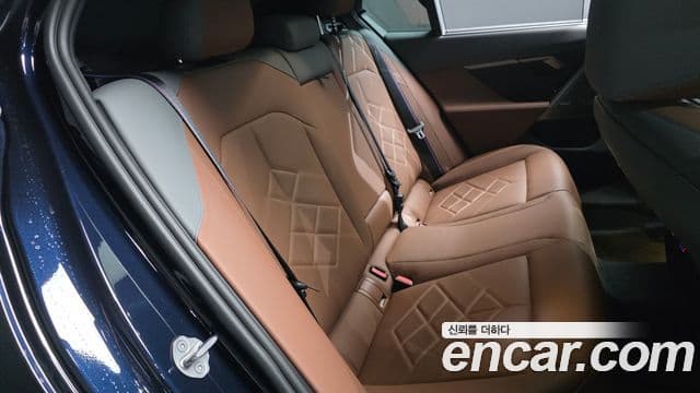 BMW 5 Series 2024 — Photo 8/31