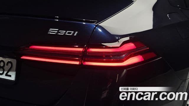 BMW 5 Series 2024 — Photo 14/31