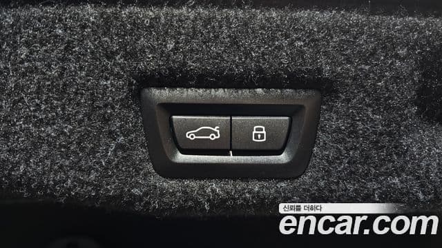 BMW 5 Series 2024 — Photo 3/31