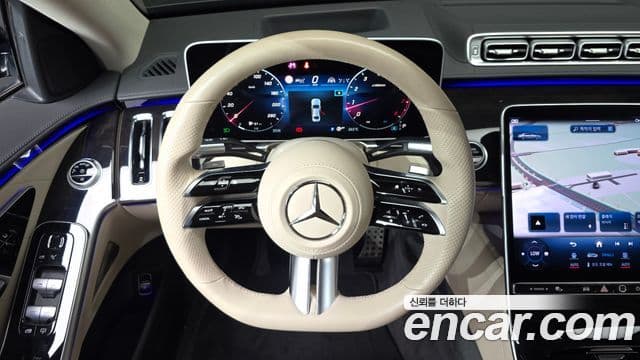 Mercedes-Benz S-Class 2021 — Photo 24/32