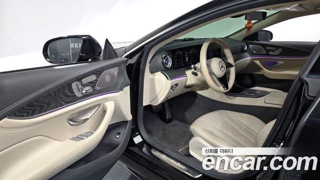 Mercedes-Benz CLS-Class 2022 — Photo 31/35