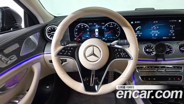 Mercedes-Benz CLS-Class 2022 — Photo 9/35