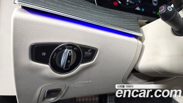 Mercedes-Benz CLS-Class 2022 — Photo 28/35