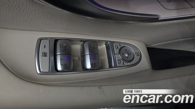 Mercedes-Benz CLS-Class 2022 — Photo 3/35