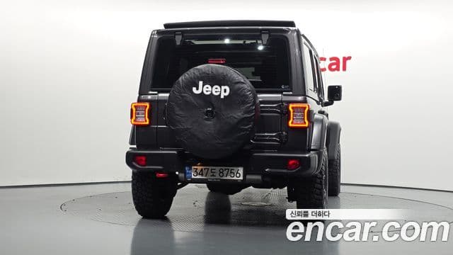 Jeep Wrangler 2022 — Şəkil 26/32