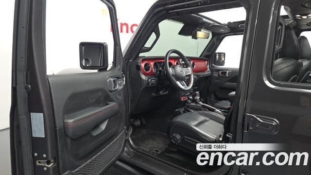 Jeep Wrangler 2022 — Şəkil 16/32