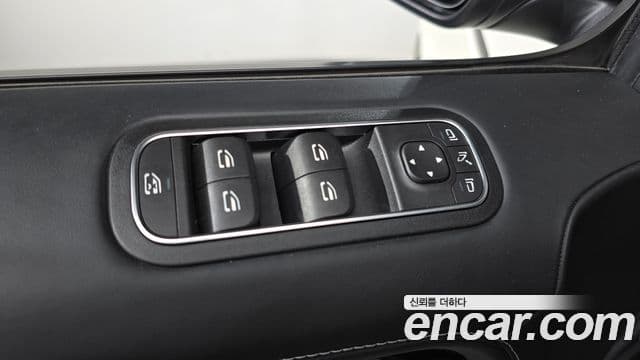 Mercedes-Benz G-Class 2020 — ფოტო 8/34