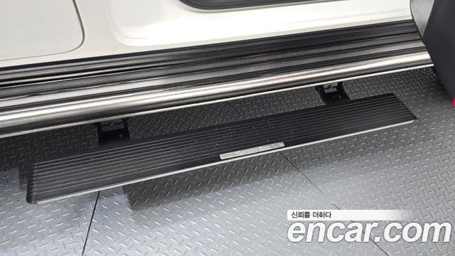 Mercedes-Benz G-Class 2020 — ფოტო 33/34