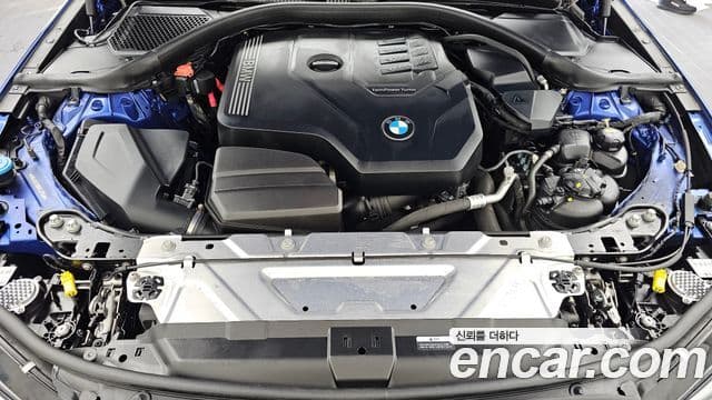 BMW 3 Series 2021 — ფოტო 28/32