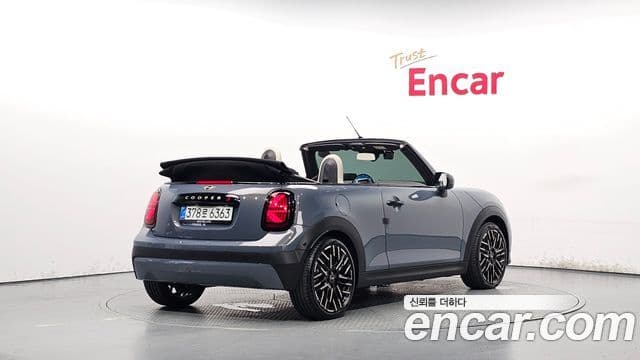Mini Cooper S Convertible 2025 — Фото 2/20