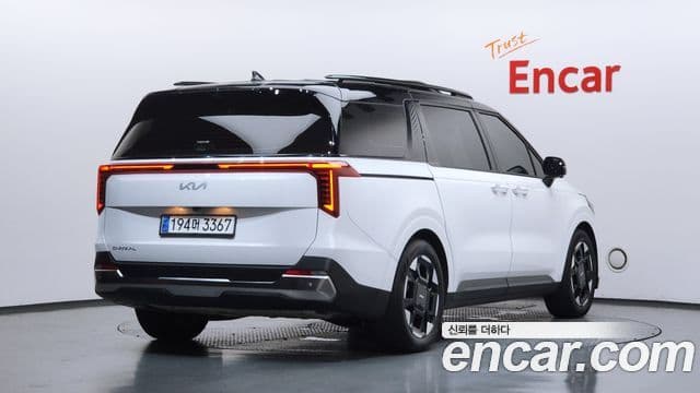 Kia Carnival 2024 — Şəkil 25/34