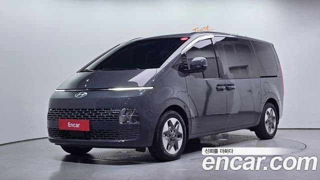 Hyundai Staria 2025 — Photo 22/30