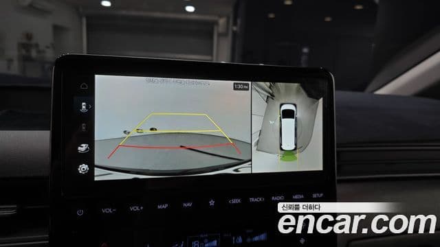 Hyundai Staria 2025 — Photo 20/30