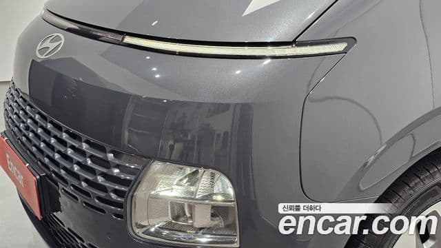 Hyundai Staria 2025 — Photo 15/30